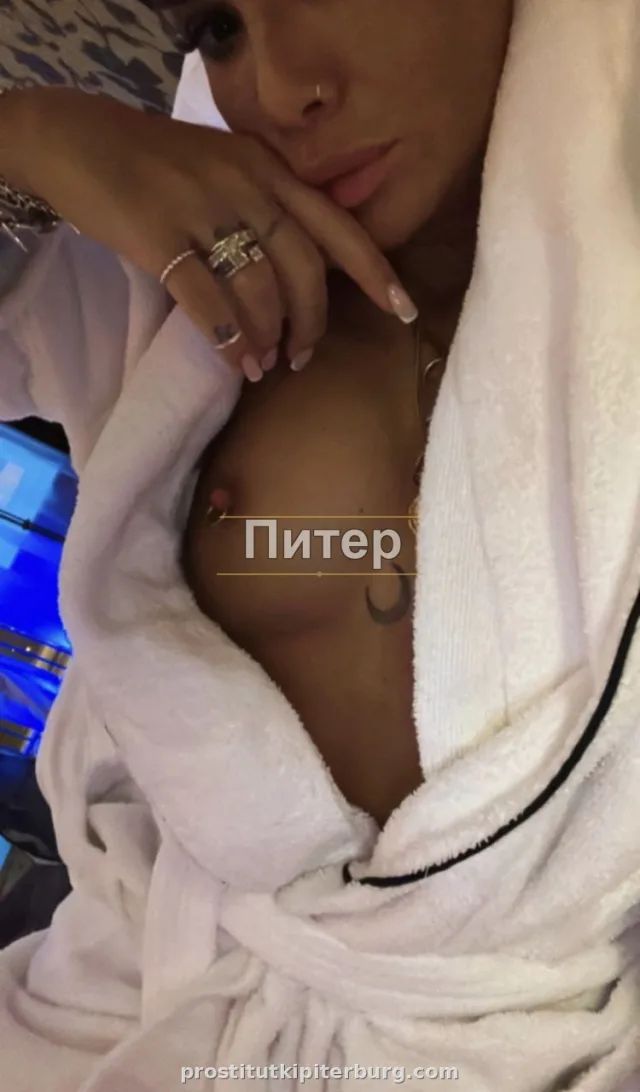Елизавета — главное фото