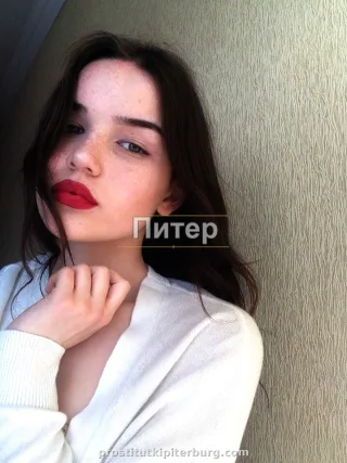 Юлька — проститутка у метро Площадь Восстания