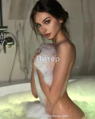 Катерина — проститутка у метро Боровая