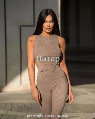 Анна — проститутка у метро Озерки
