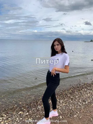 Николь — проститутка у метро Звёздная